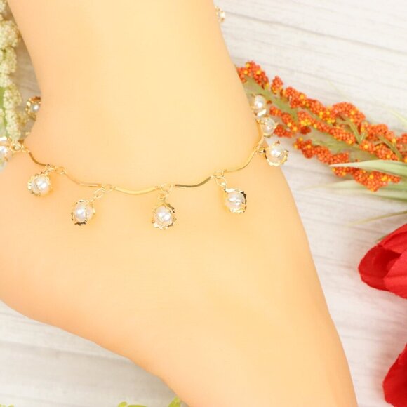 "Handmade Anklet – Elegant & Delicate Jewelry for Women | UNVRC1025 - Picture 2 of 10